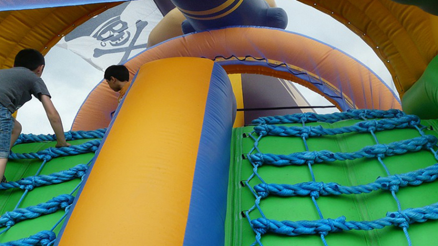 Miami-Party-Entertainment-Kid’s-Party-in-Miami-Inflatables-Games-in-Miami